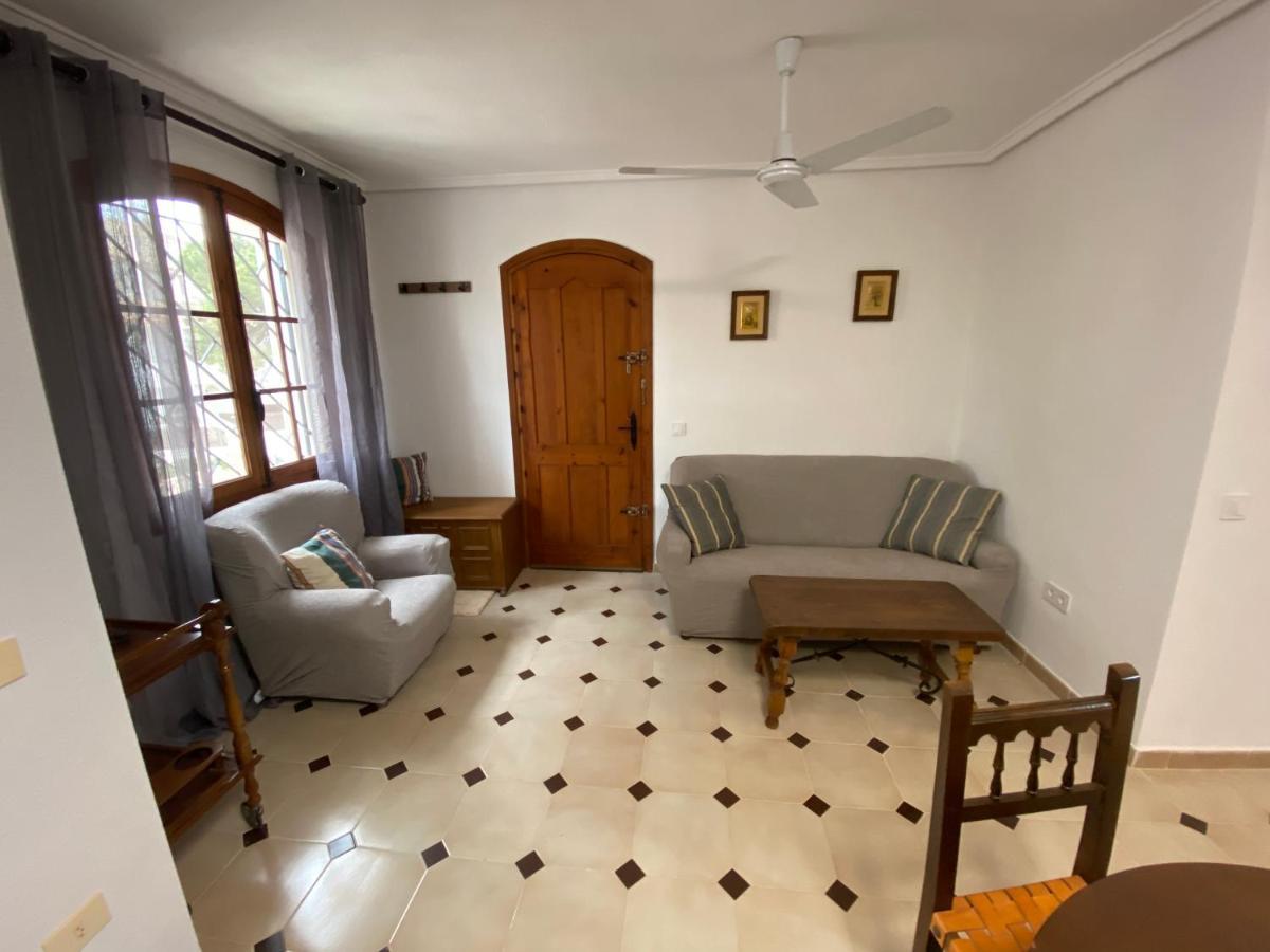 Orihuela Costa 2-Bedroom 1-Bath Renovated Vacation Rental On La Zenia Beach Esterno foto