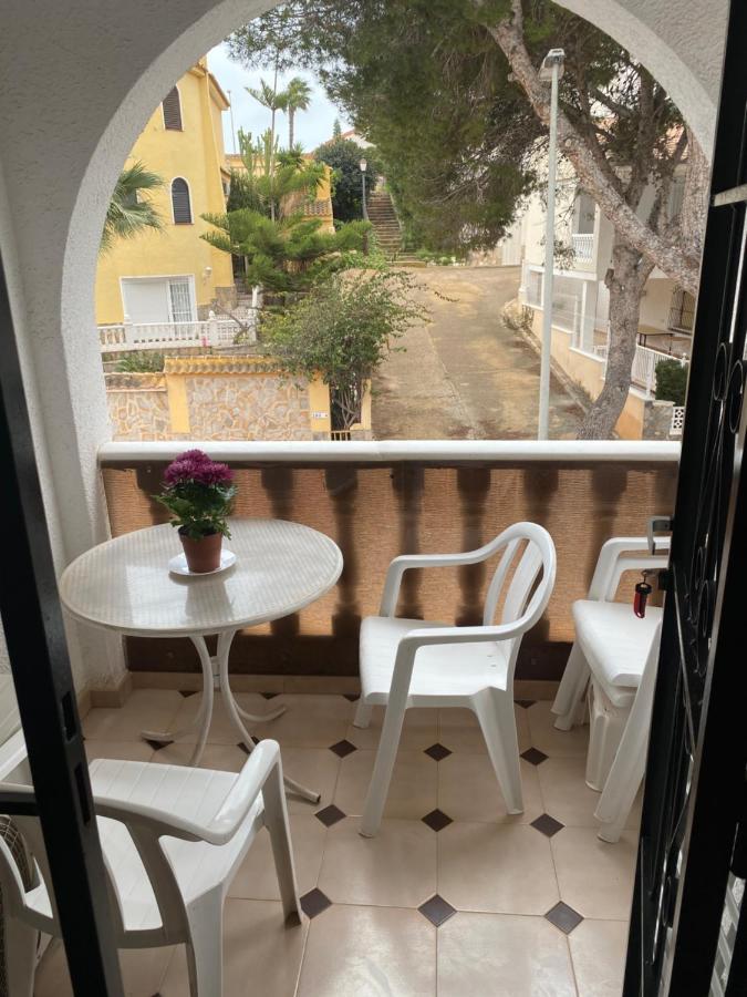 Orihuela Costa 2-Bedroom 1-Bath Renovated Vacation Rental On La Zenia Beach Esterno foto