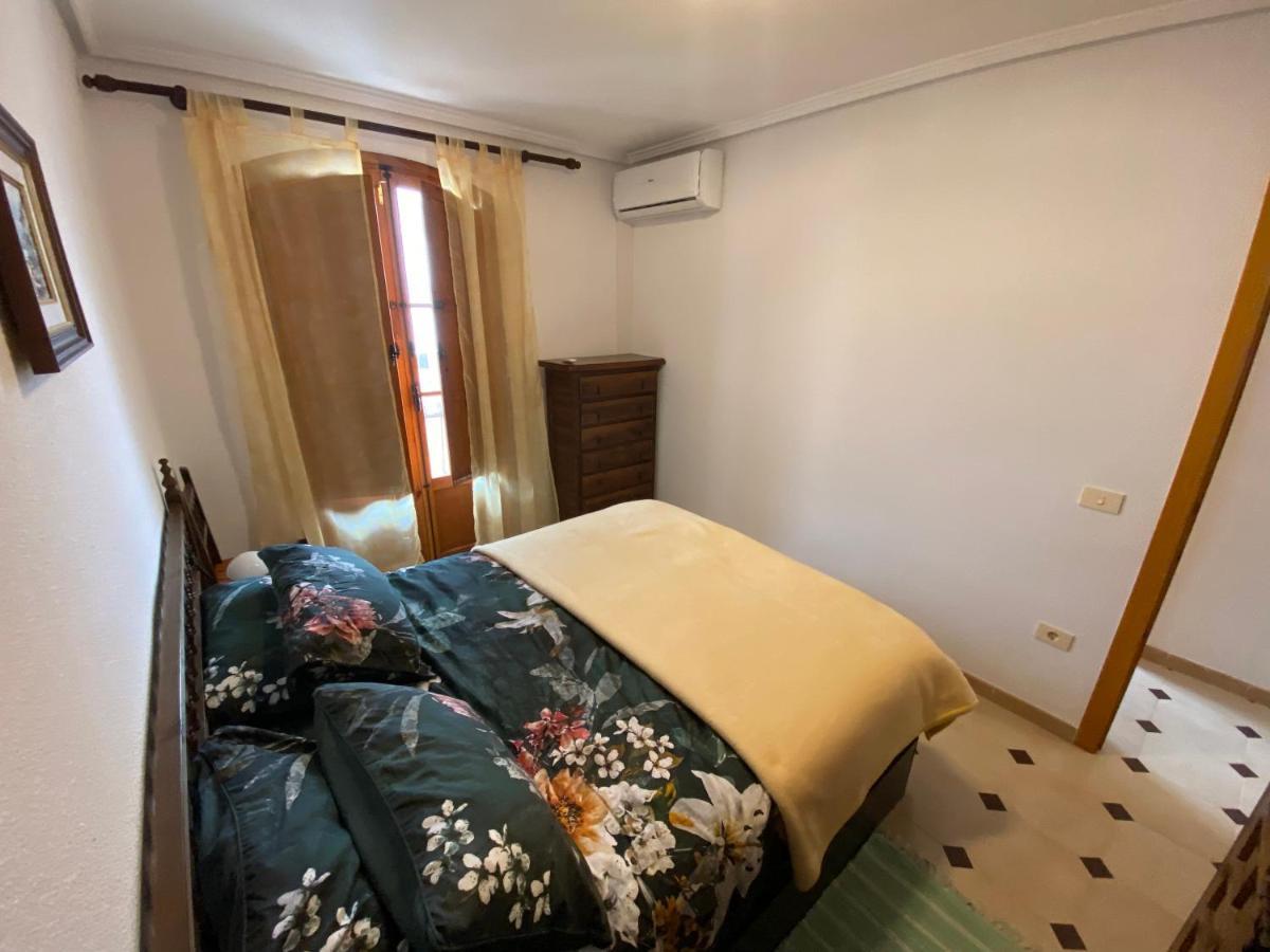 Orihuela Costa 2-Bedroom 1-Bath Renovated Vacation Rental On La Zenia Beach Esterno foto