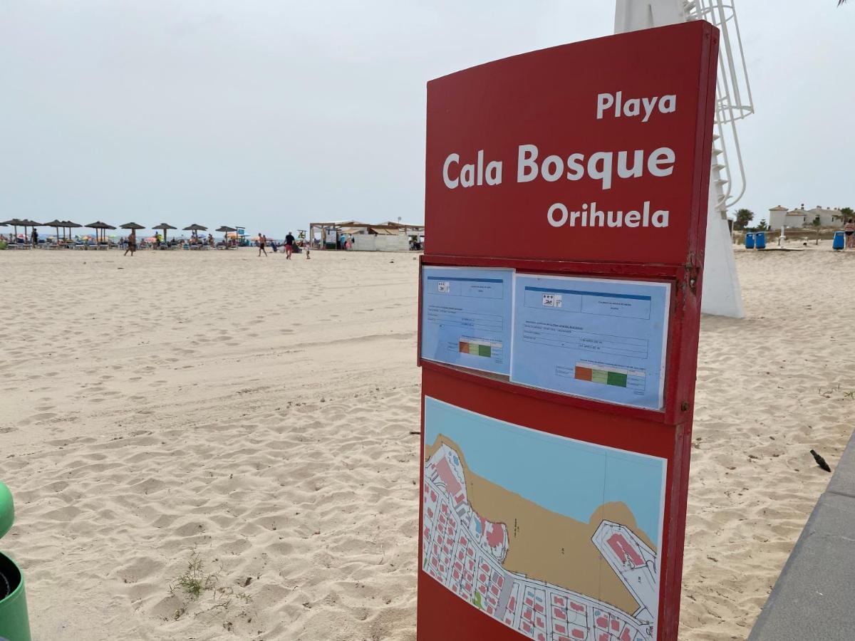 Orihuela Costa 2-Bedroom 1-Bath Renovated Vacation Rental On La Zenia Beach Esterno foto