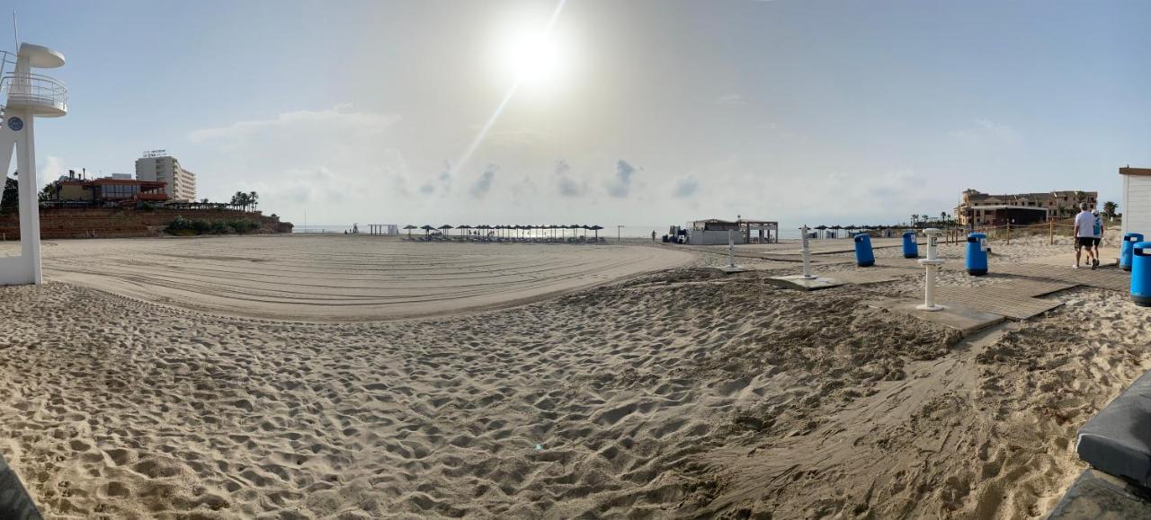 Orihuela Costa 2-Bedroom 1-Bath Renovated Vacation Rental On La Zenia Beach Esterno foto